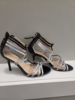 GUESS Alexi Strappy Iridescent Metallic Stiletto Sandals Black Chrome Silver 7